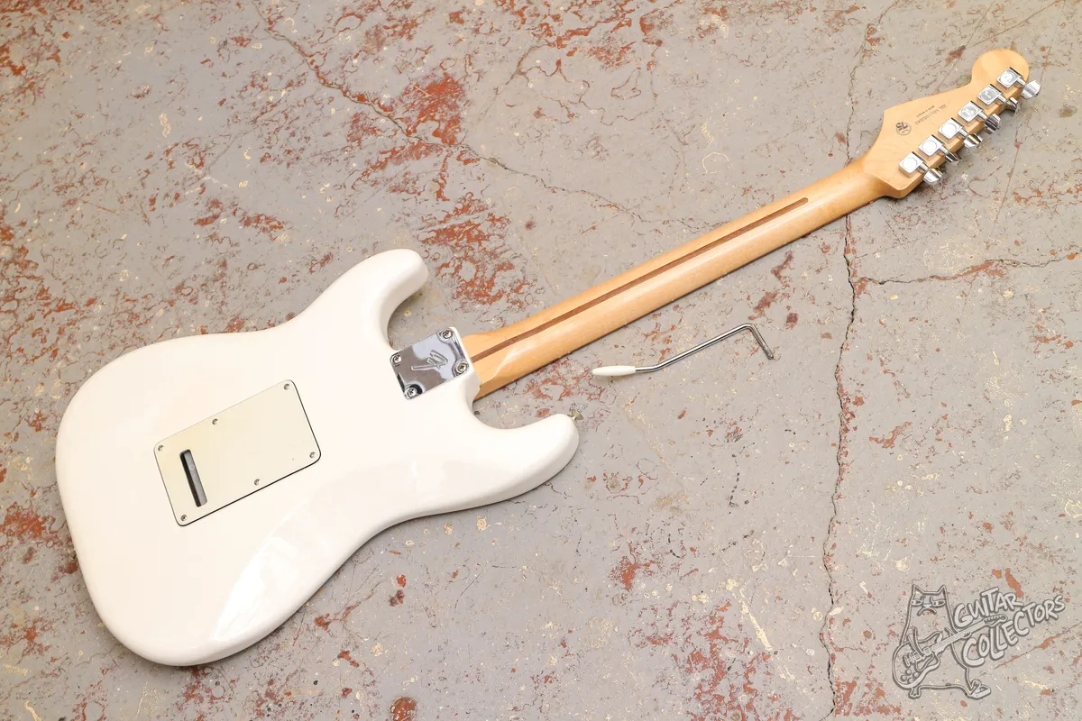 Fender Player Stratocaster 75th Anniversary HSS Polar White