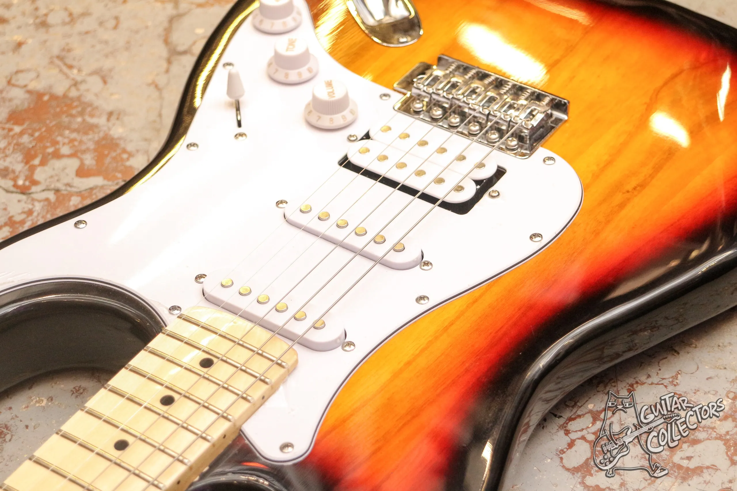 Fender Stratocaster HSS Sunburst Copy