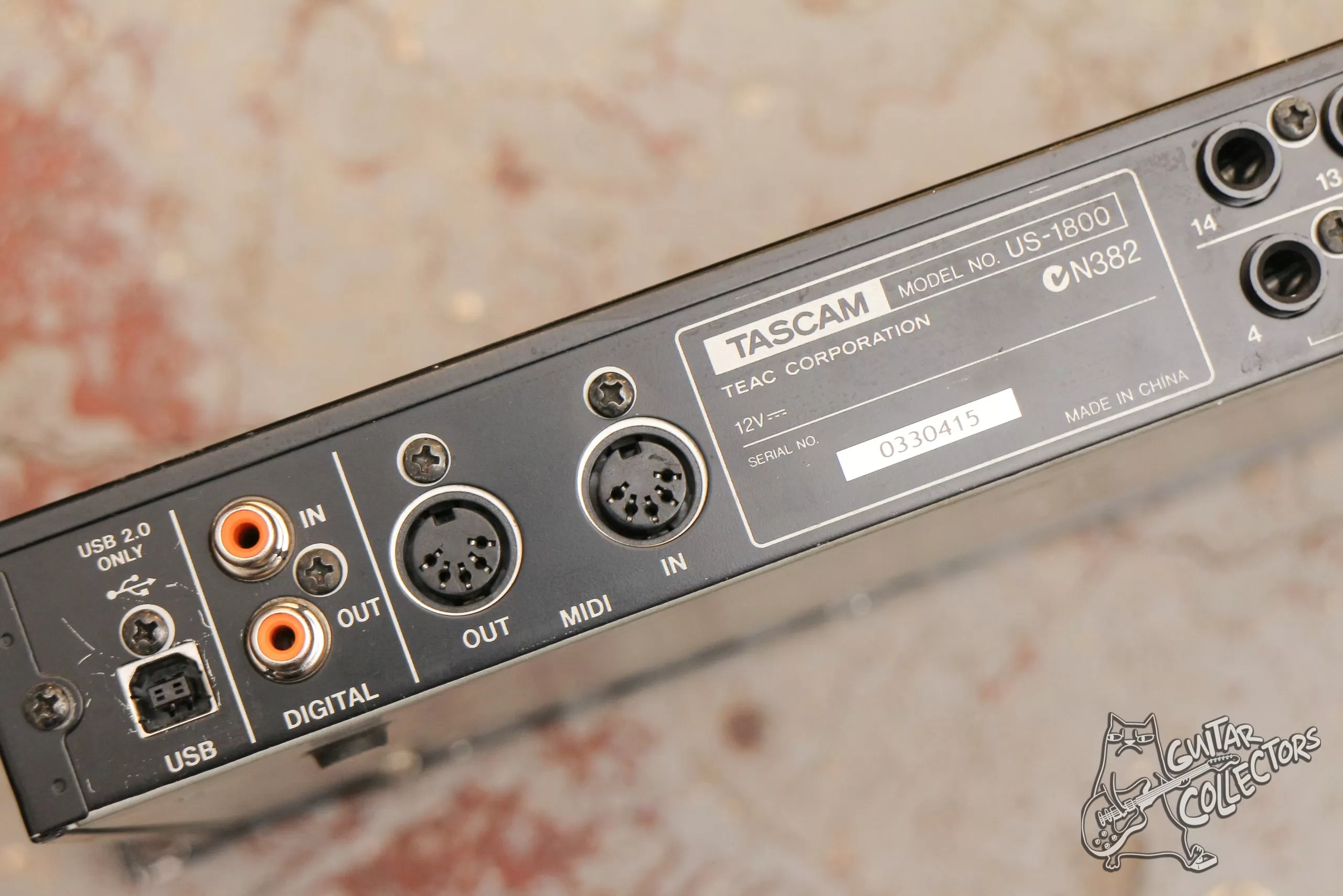 Tascam US 1800 USB аудиоинтерфейс