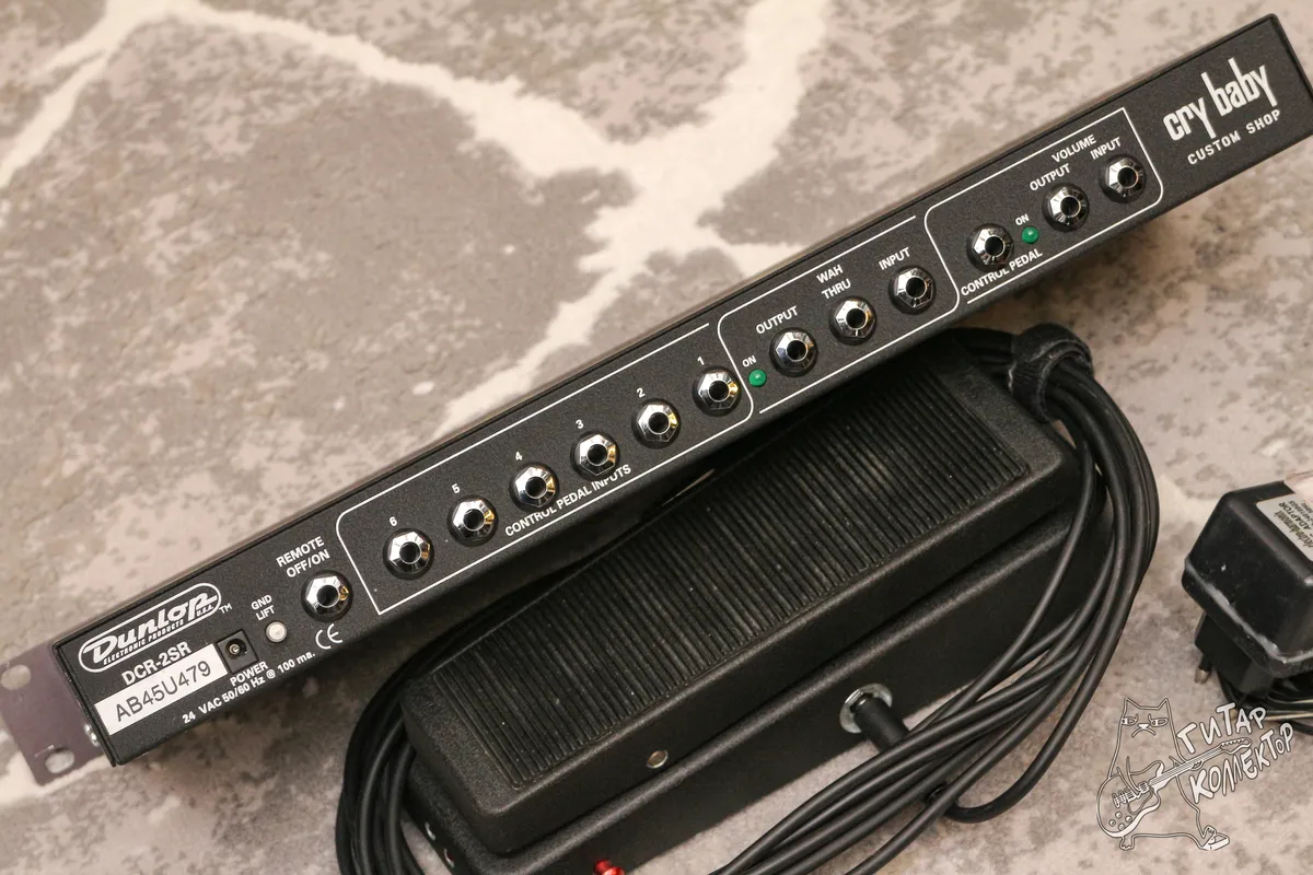 Dunlop DCR 2SR Rack Cry baby Custom Shop Wah