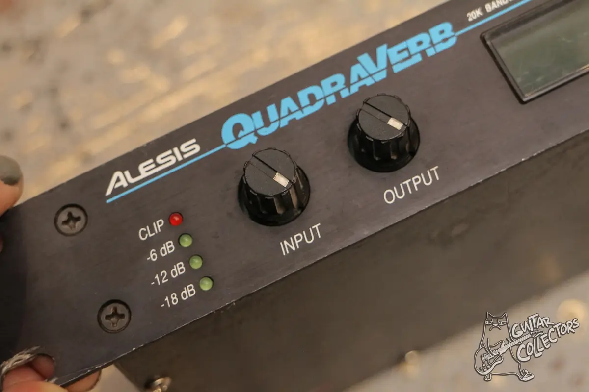 Alesis QuadraVerb 20K Bandwidth Simultaneous Digital Effects Processor