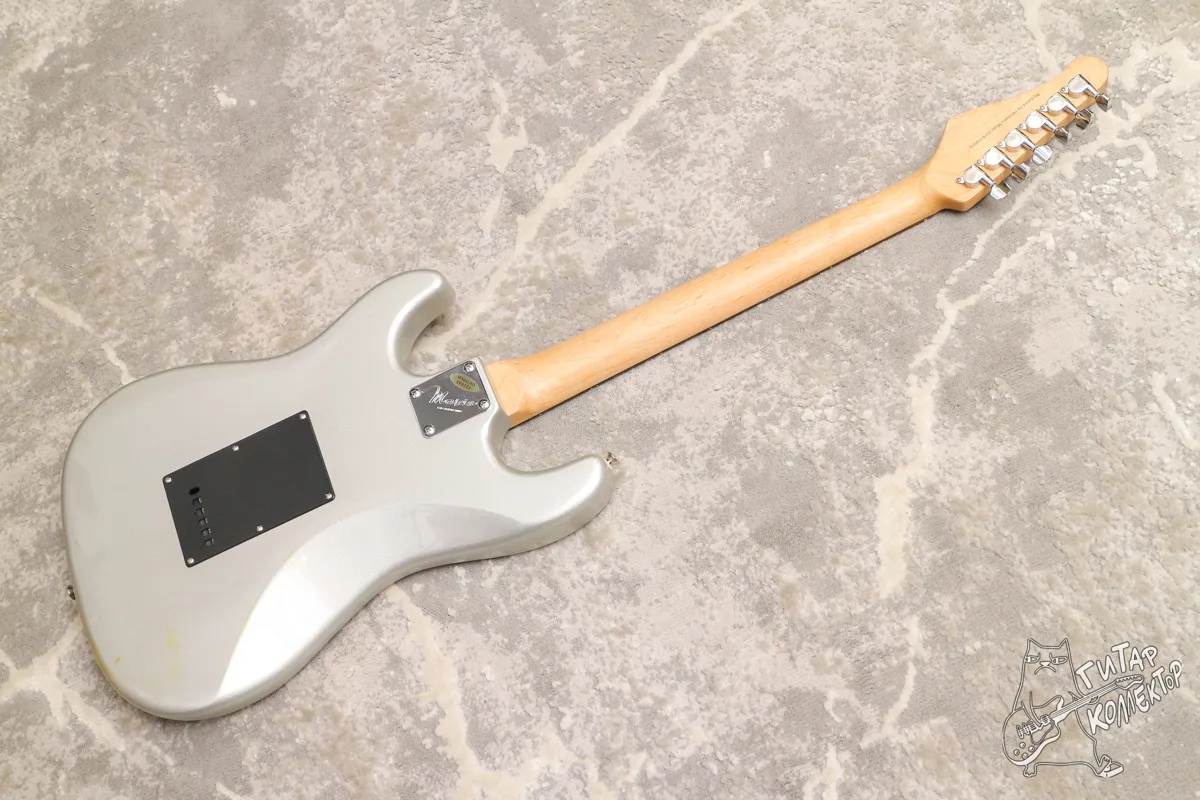 Mavis Stratocaster Silver