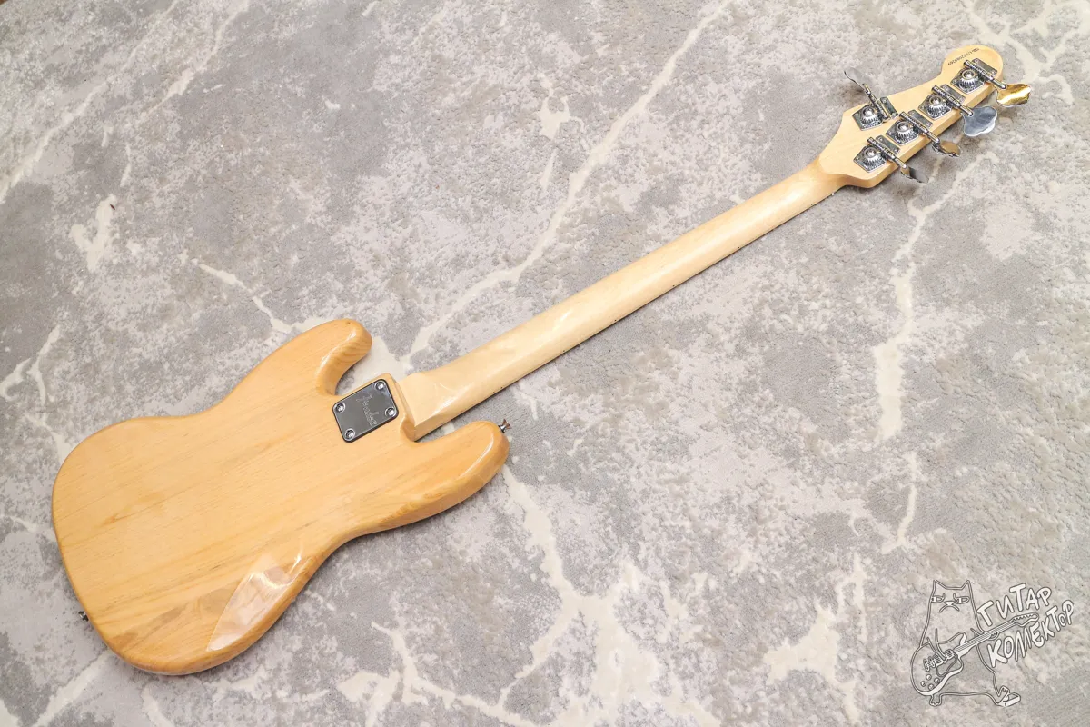 Fender Jazz Bass V 5-str Copy