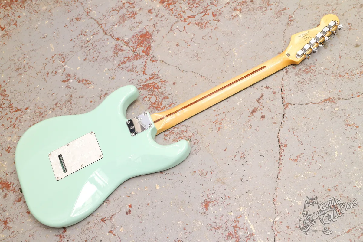 Squier Vintage Modified Surf Stratocaster Surf Green