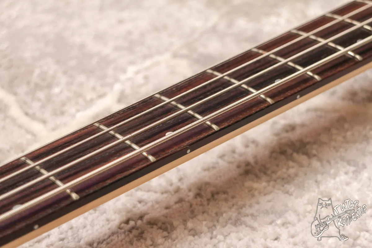 Yahama TRBX504 Translucent White Bass