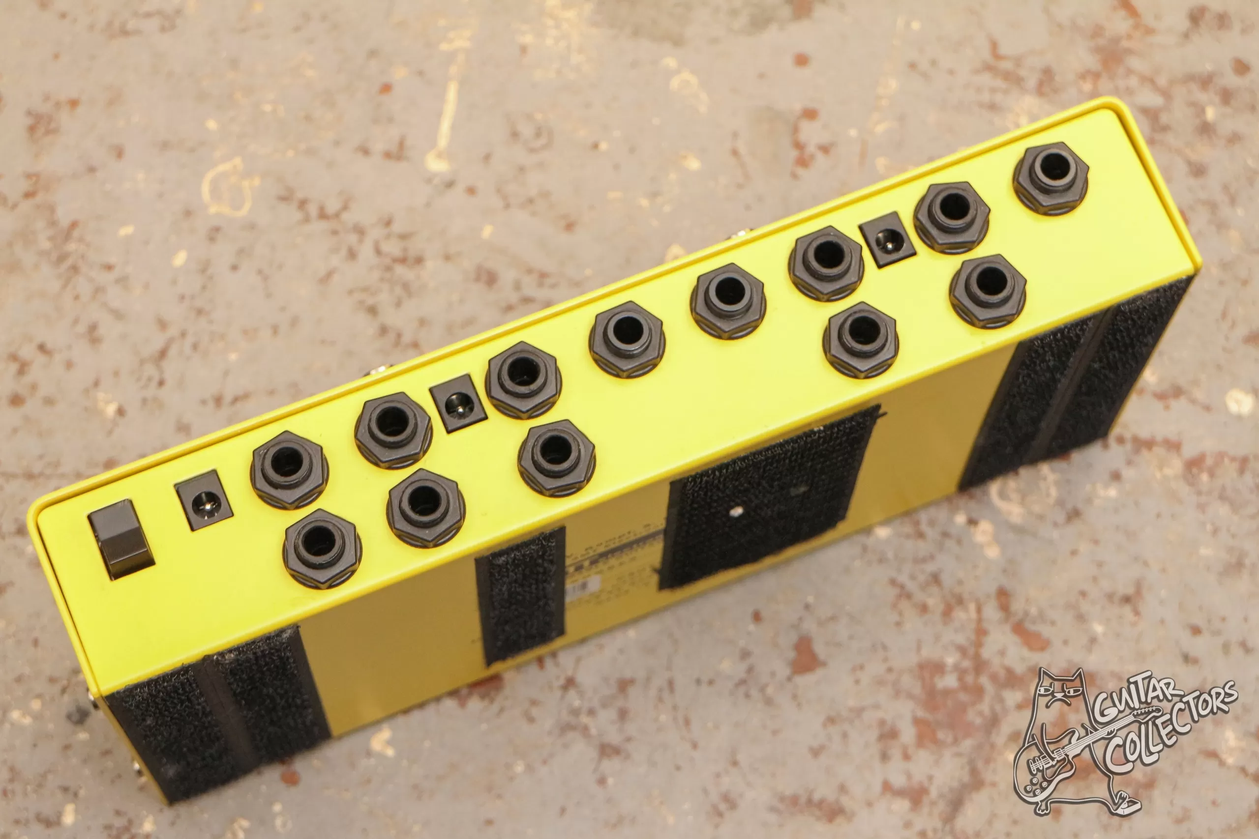 AMT GR 4 Programmable Guitar Router Switcher