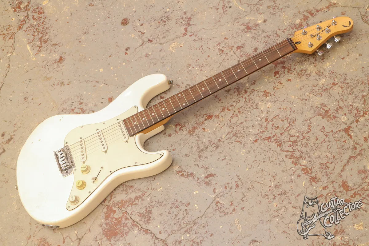 Dean Playmate Avalanche Stratocaster