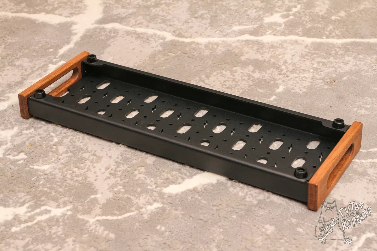 Volume Attack Pedalboard 50x17