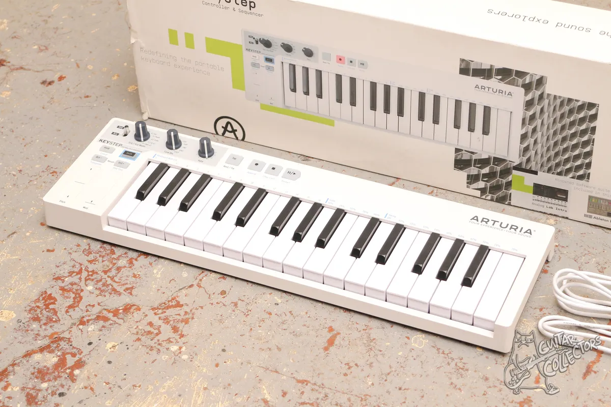 Arturia KeyStep 32 MIDI клавиатура