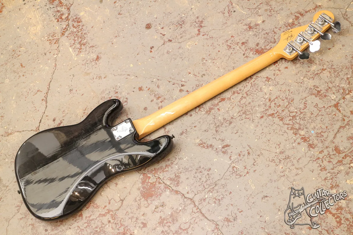 Fender Roger Waters Artist Series Precision Bass