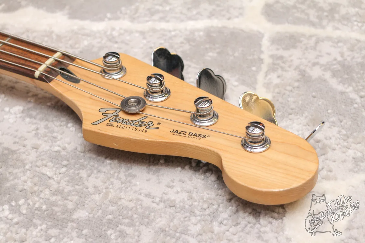Fender Jazz Bass Standard 3-Tone Sunburst