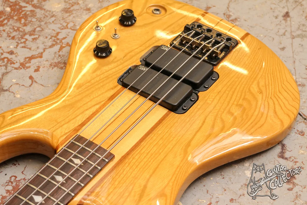 Aria Pro II Tri-Sound Bass TSB-550