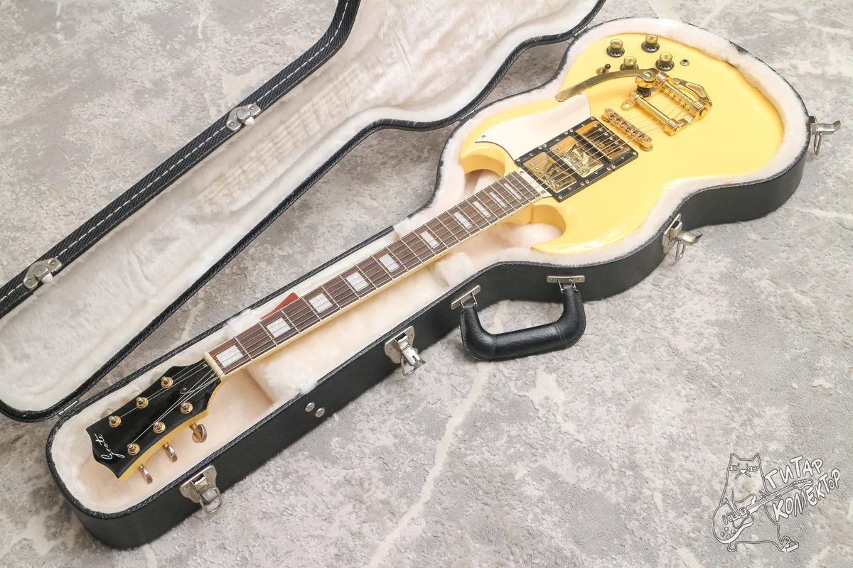 Кейс Gibson USA SG Black Made in Costa Rica