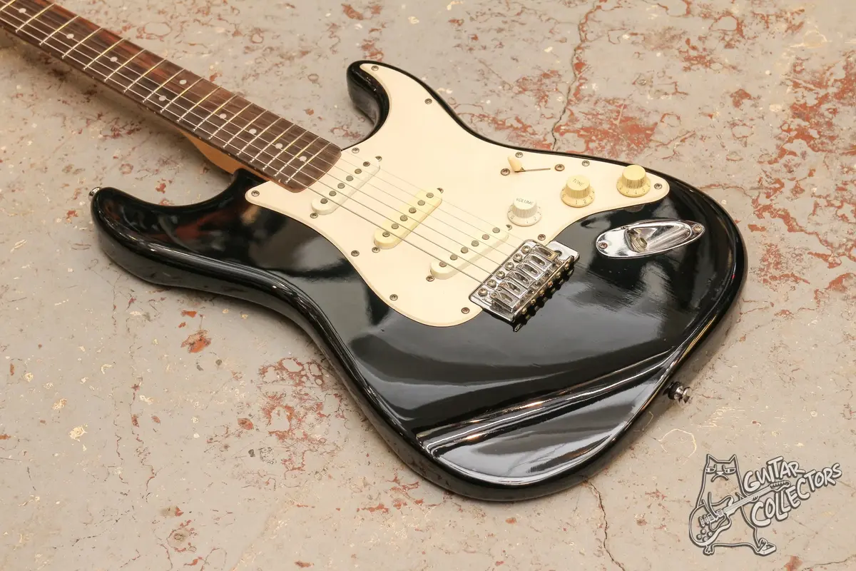 Squier Bullet Stratocaster Black