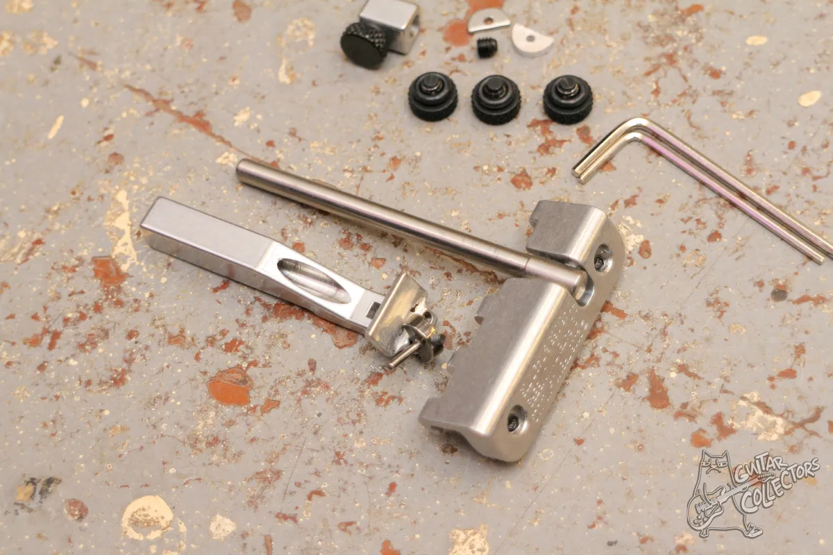 Allparts Tremol No BP 2005 010 Pin Type (Strat Tremolo)